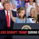 Heckler Ejected, Crowd Cheers – Then Trump Said This… Hecklers disrupt Trump at South Carolina rally to support Darline Graham